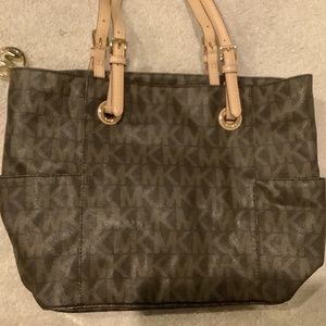 Michael kors purse